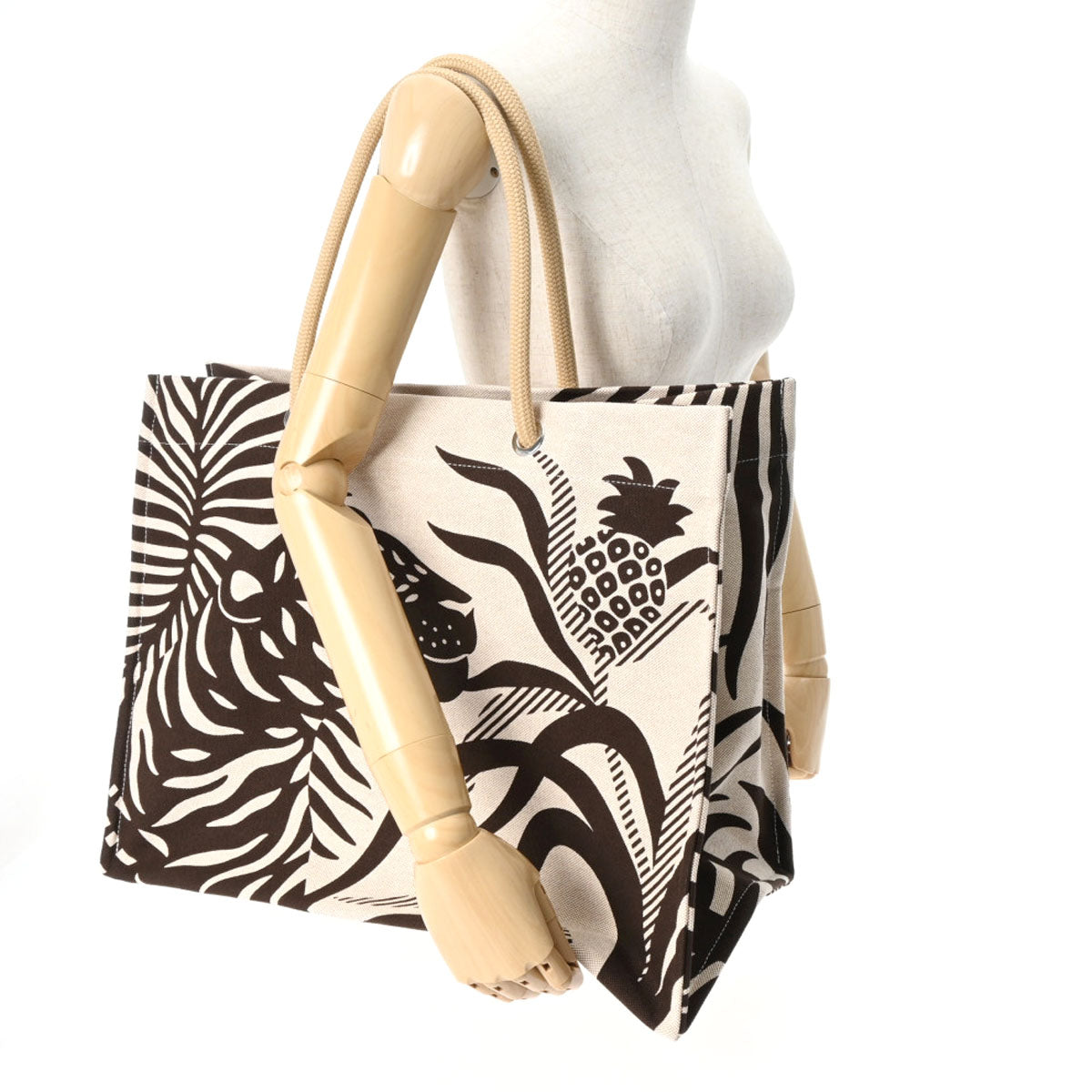 Hermes Tigre a l'Ananas beach bag